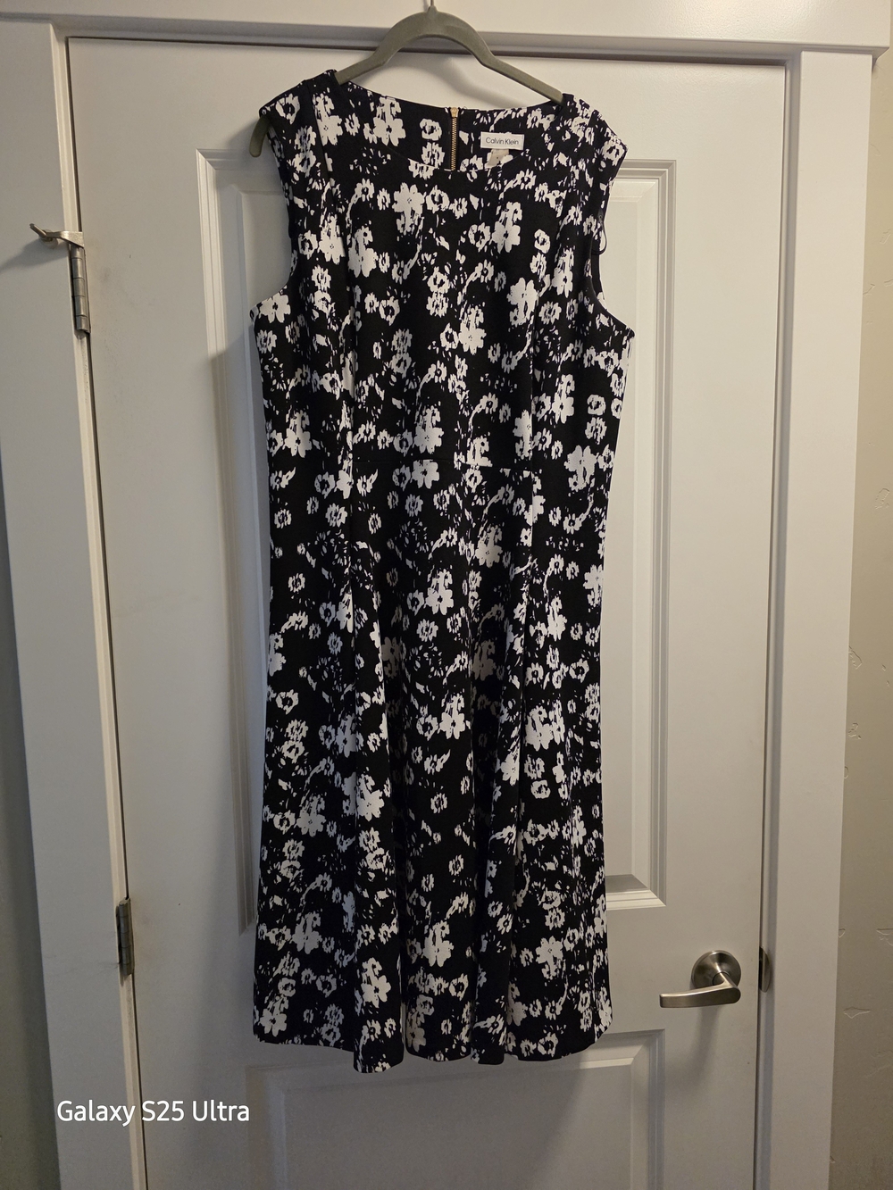 Calvin Klein Black and White Floral Sleeveless Midi Dress